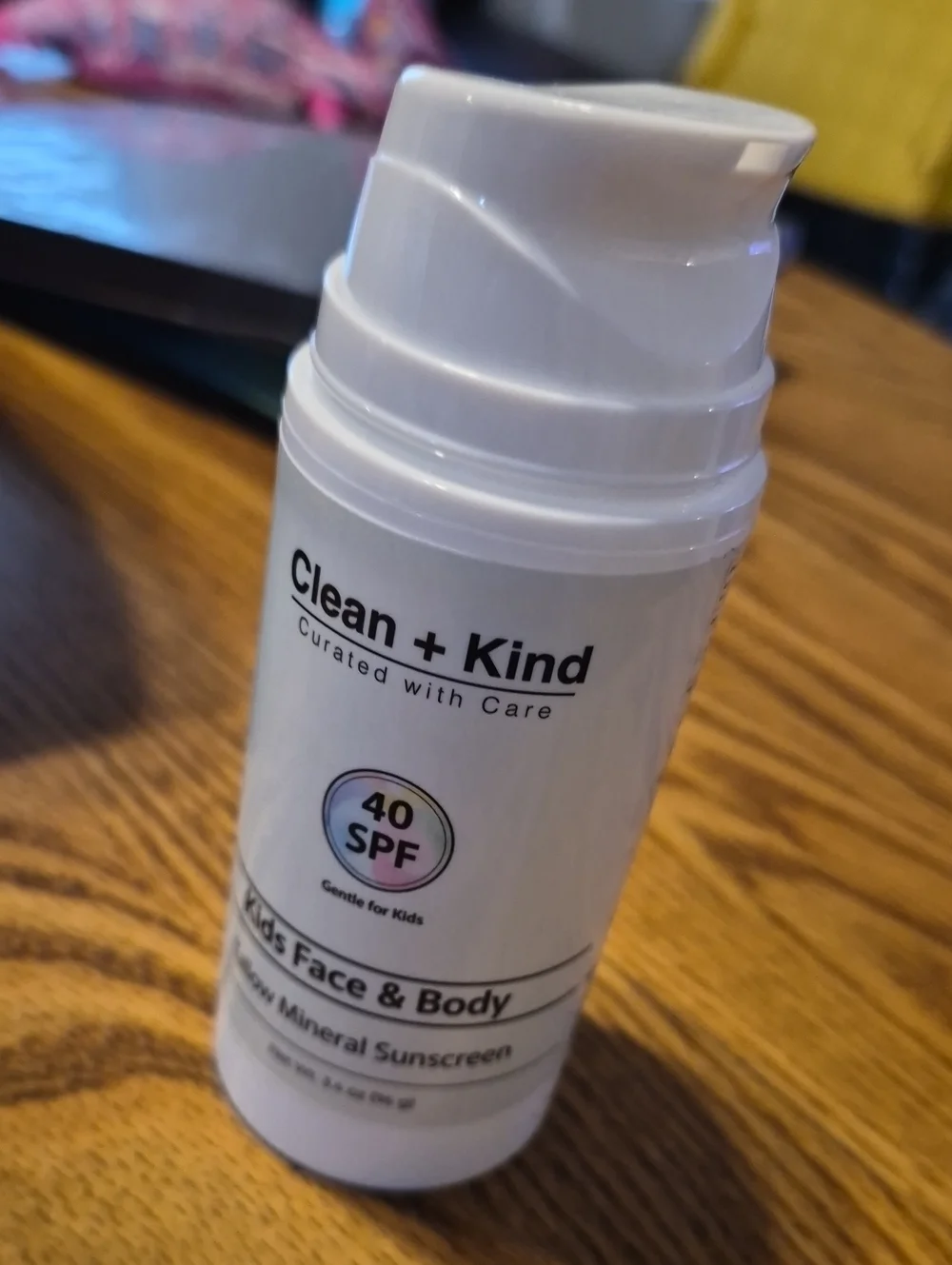 Kids Face & Body SPF 40 Mineral Sunscreen - Nwot